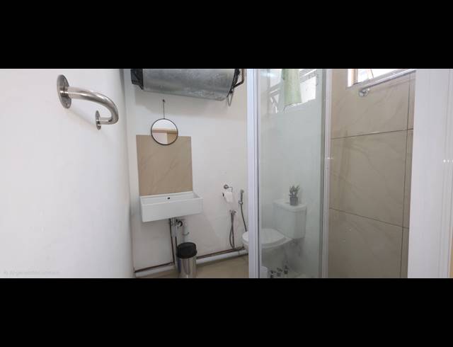 2 BEDROOM APARTMENT FOR SALE IN ESSENWOOD